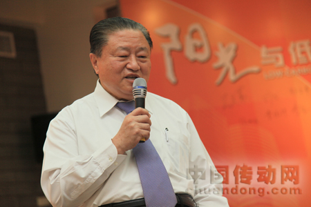 臺(tái)達(dá)環(huán)境與教育基金會(huì)董事長(zhǎng)鄭崇華先生致辭