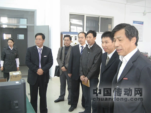 匯川再譜校企合作新篇-常州紡織服裝職業(yè)技術學院教學設備捐贈儀式