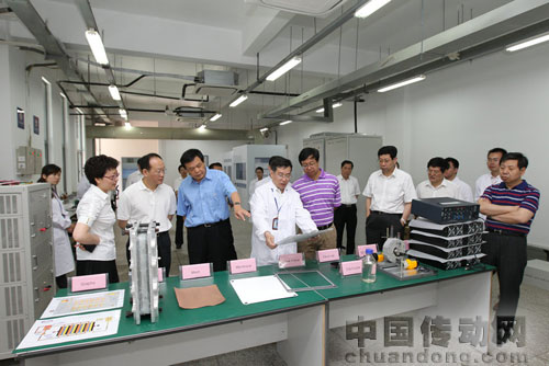5月29日，國電南自集團公司黨組成員、副總經(jīng)理鄧建玲到公司調(diào)研